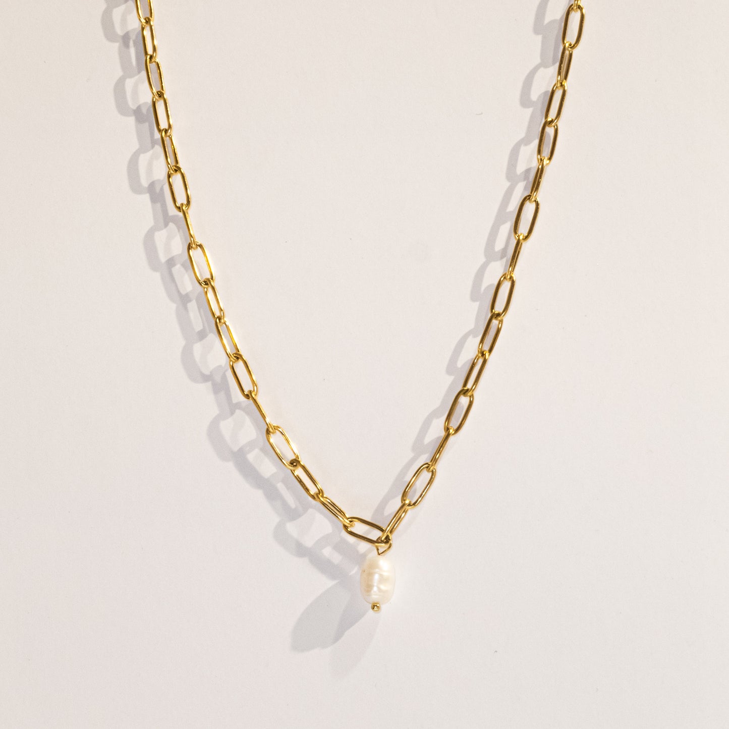Glow Pearl Necklace