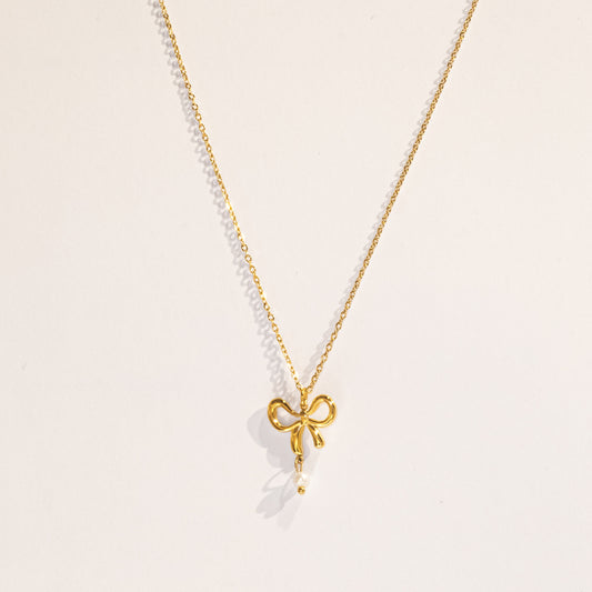 Bow Pearl Necklace